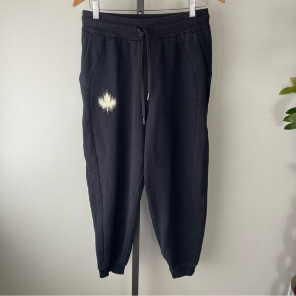 Lululemon Team Canada High Rise Jogger Size 8 - Picture 2 of 8